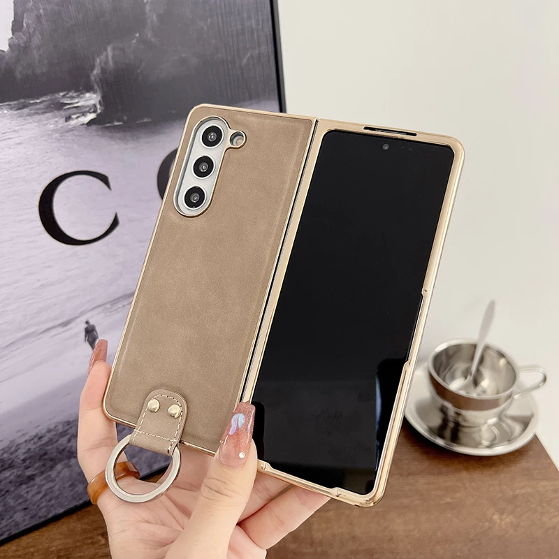 Case For Samsung Galaxy Z Fold5 Z Fold4 Z Fold3 Plating Vintage Rivet Ring Leather Pattern Hard Mobile Phone Case Cover Featured