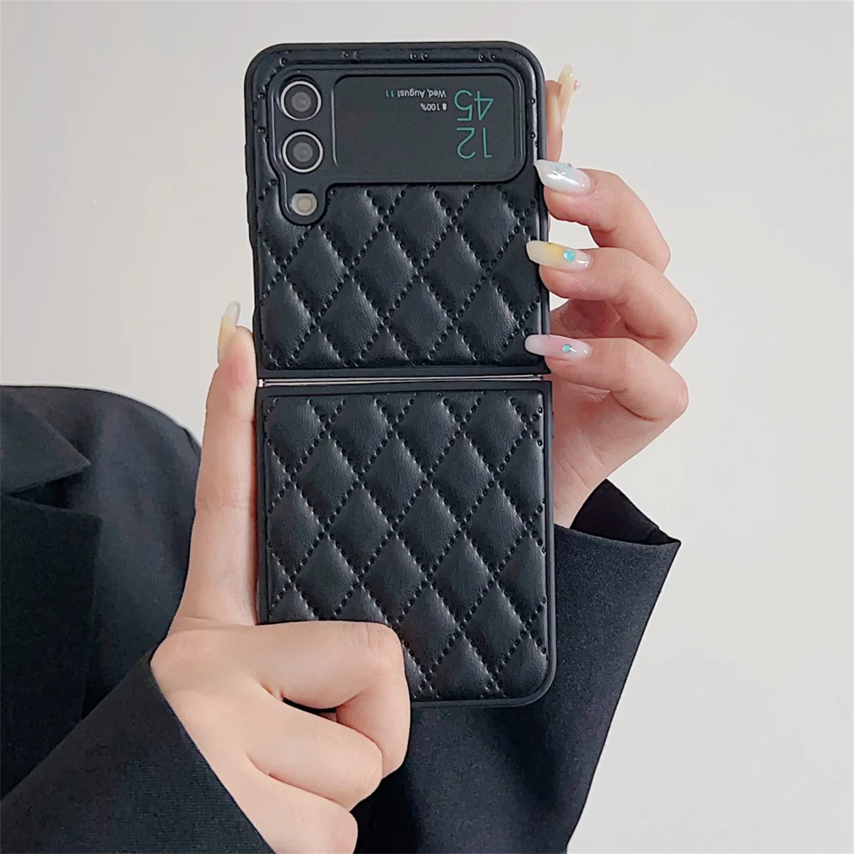 Korean Luxury Rhombus Diamond Phone Case For Samsung Galaxy Z Flip4 Flip3 Gallery 1