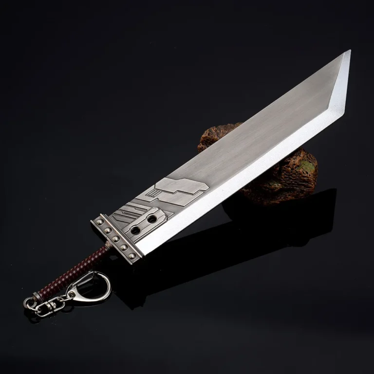 | Wholesale Price at Gaffar India 22cm Buster Sword Game Weapon Keychain Cloud Strife Precision carving Model Collection Decoration Kid Weapon Toys Halloween Gift